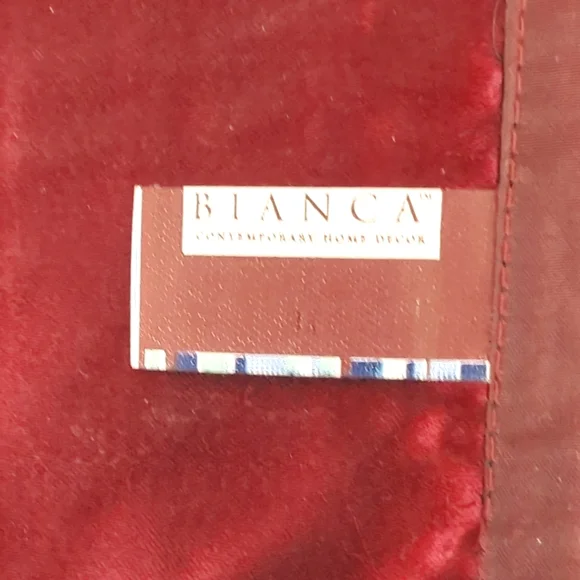 Bianca India table runner - Picture 3 of 6